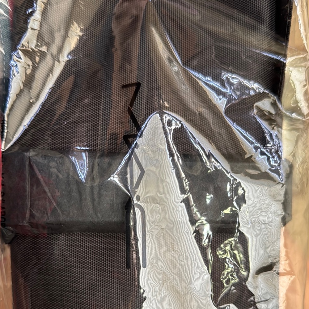 MAC large brush roll for makeup brushes brand new .
